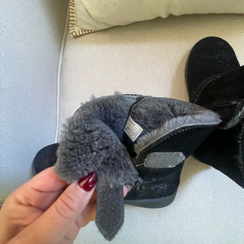 Ugg kids boots black with silver metallic sparkle. Size 12 youth.